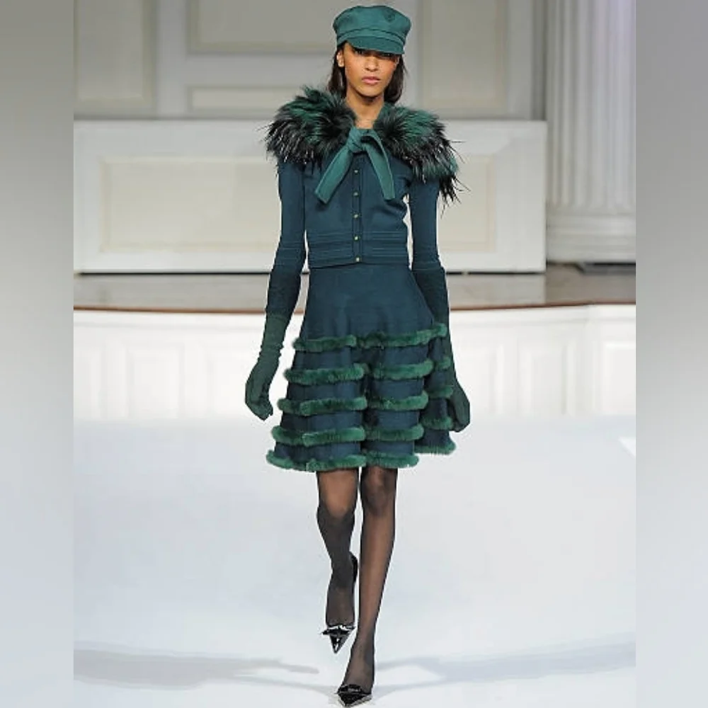 $5,200 OSCAR DE LA RENTA GREEN KNIT FUR RUNWAY DRESS JACKET SET XS